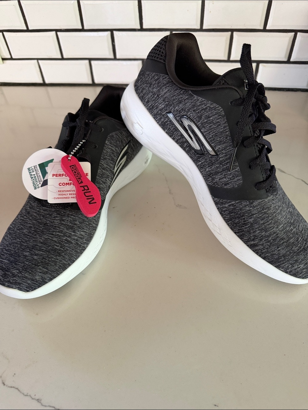 NWT Skechers GO RUN LA Marathon Edition Performance Running Shoes Women’s 8